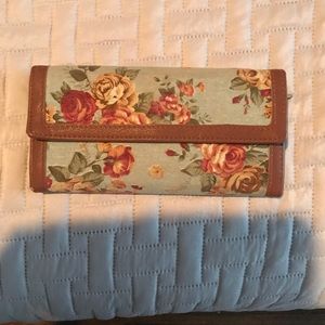 Wallet- Cute!